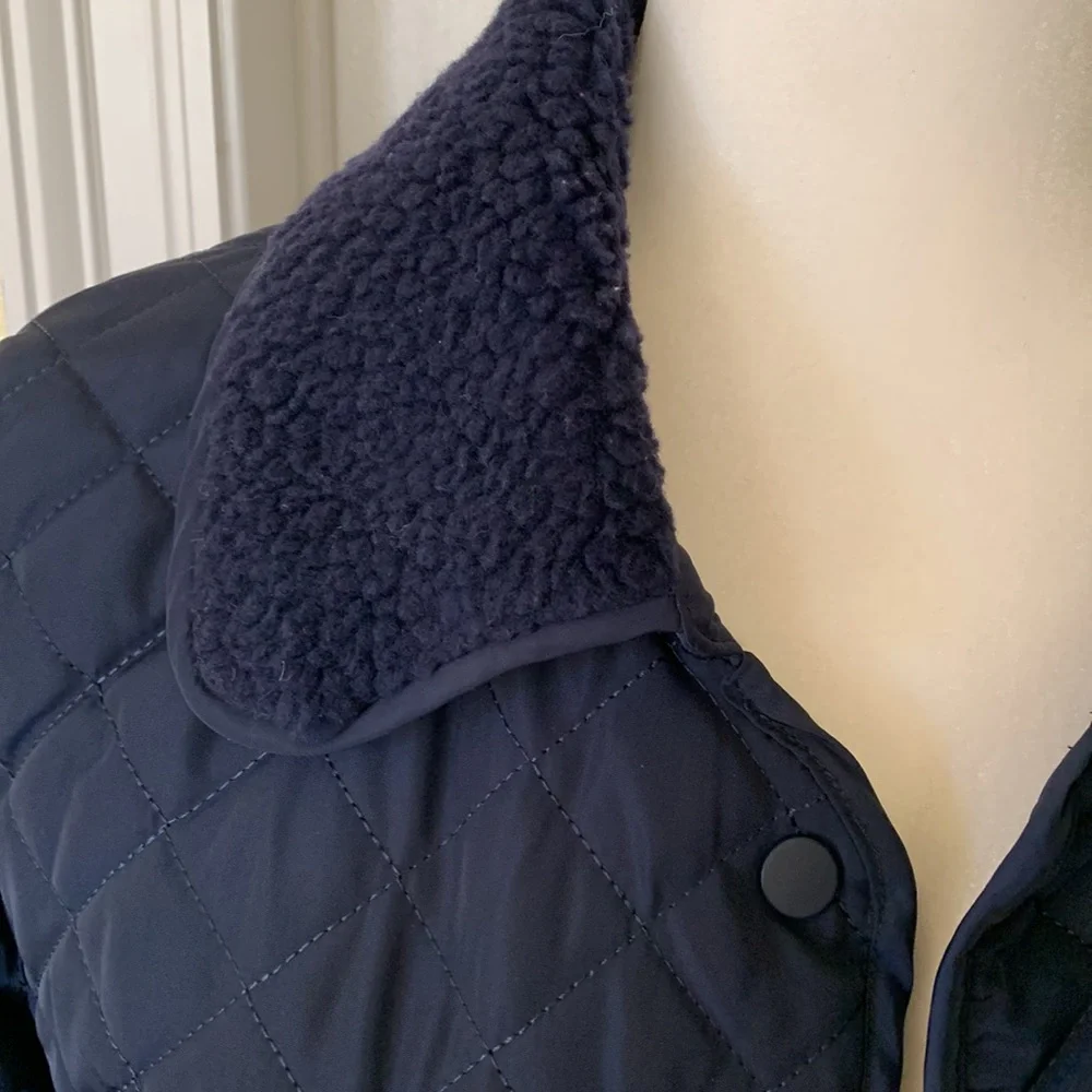 EUC. Quilted jacket with Sherpa lined collar - Picture 3 of 4